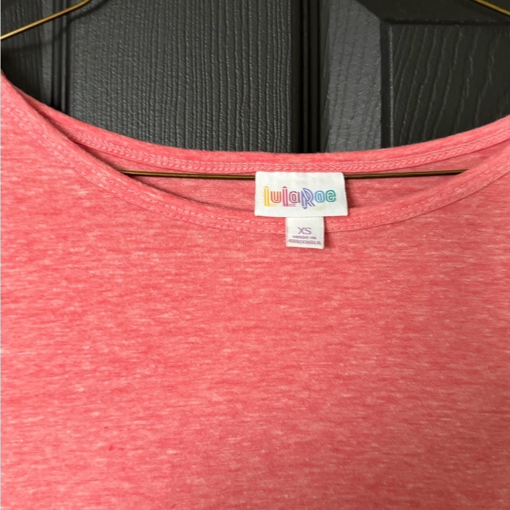 LuLaRoe Coral Short Sleeve Tee - Picture 2 of 3